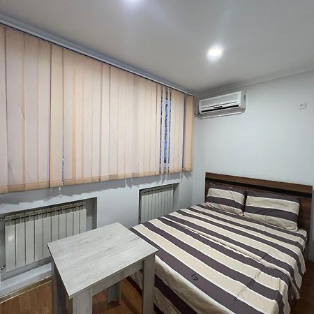 Pushkiin Yerevan Exterior foto